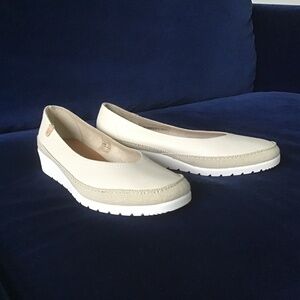 Verbenas Slip-On  Size 36